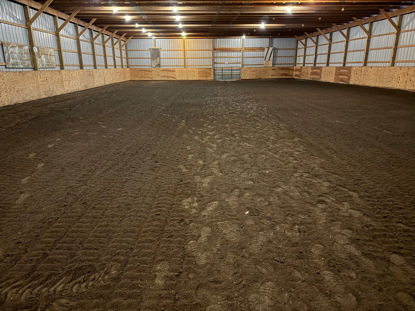 Indoor riding arena at Easy Star Boarding